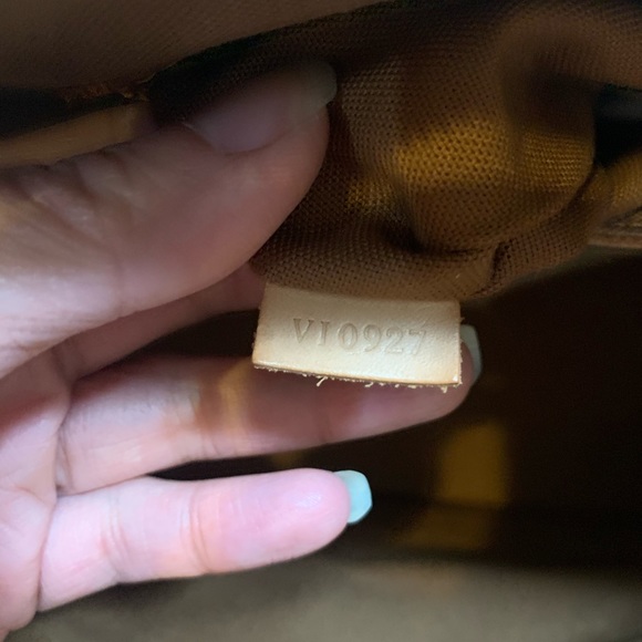 Louis Vuitton Alma PM - Picture 15 of 16